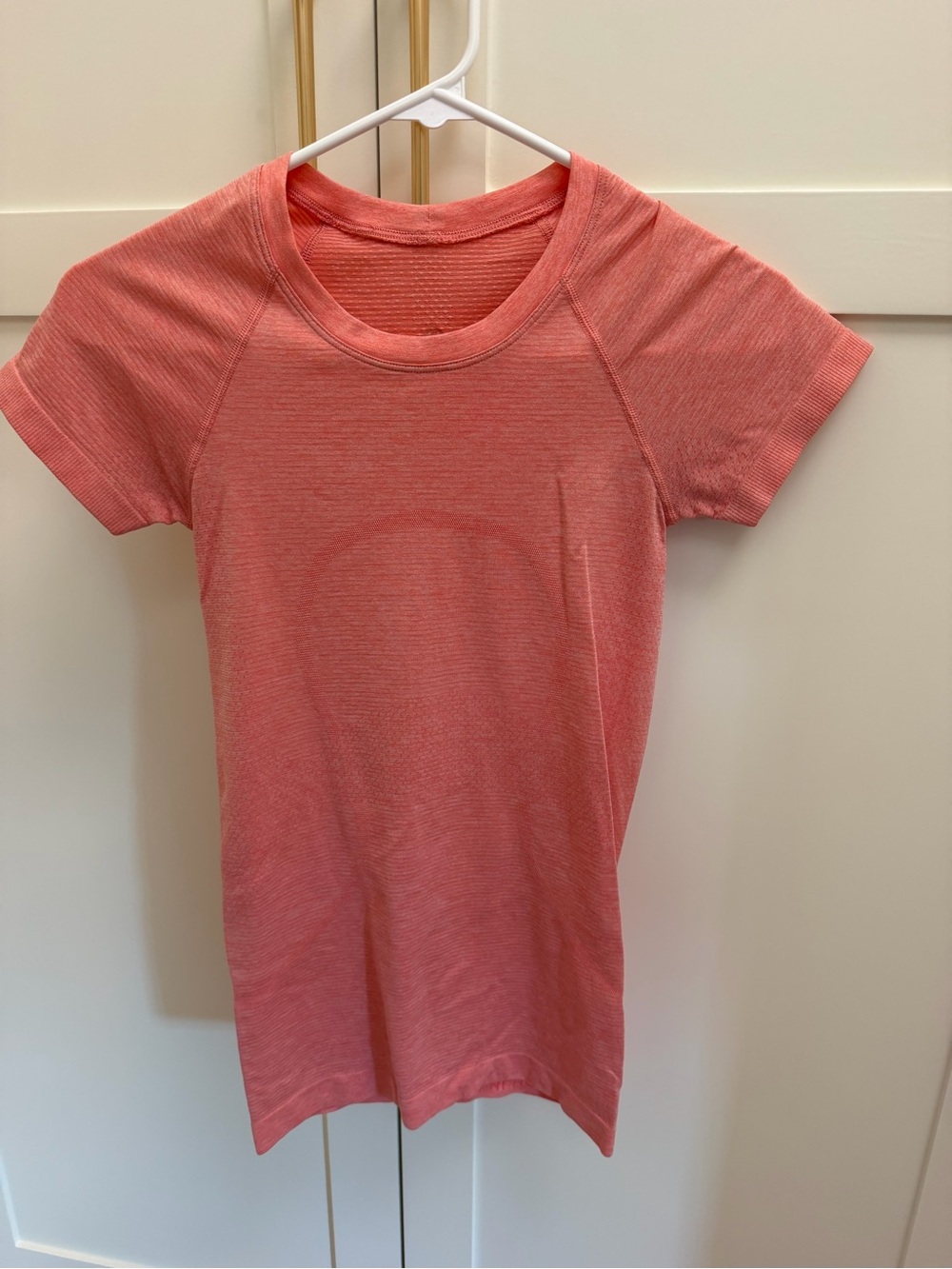lululemon athletica Coral Short Sleeve Crew Tee